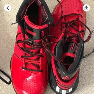 Men’s Adidas adiZero Rose 1 Basketball Shoes Size 10